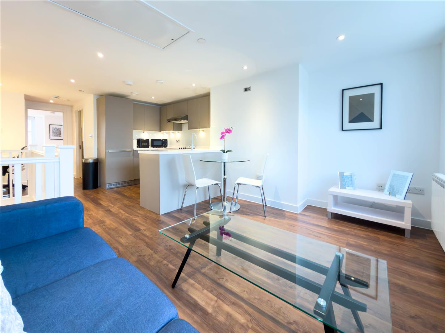 1 bed property in Crown Passage, Kingston Upon Thames